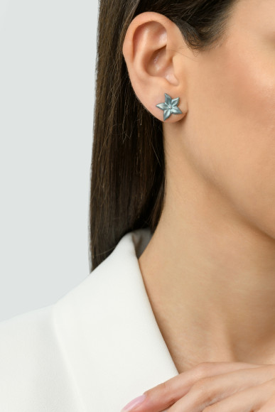 Anastasia_Kessaris_Starfish Diamond Earrings