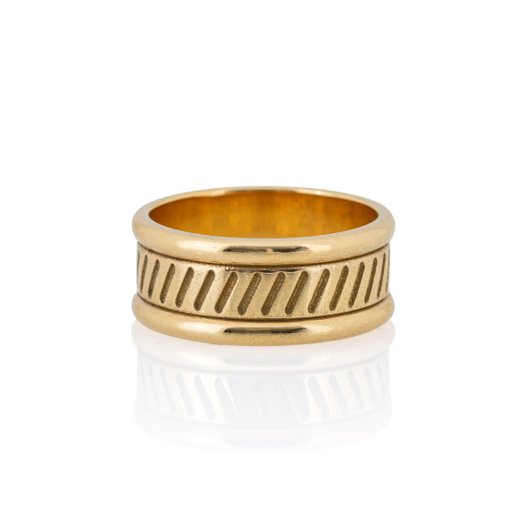DAP.222157_Doro_Gold Line-Carved Ring