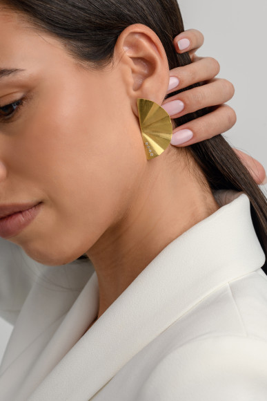 Goldie Medium Geisha Earrings with Diamonds