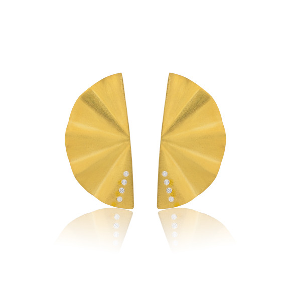 Goldie Medium Geisha Earrings with Diamonds