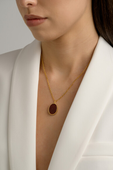 Marrone Pendant Necklace