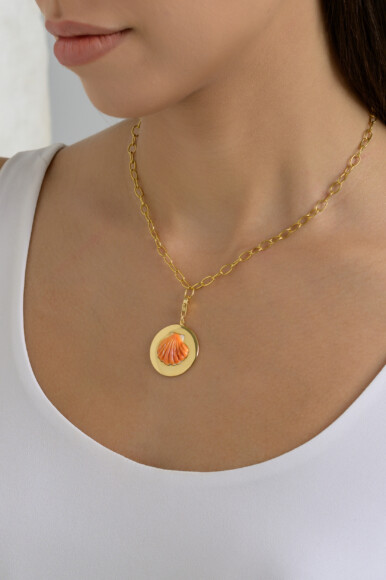 Golden Shell Pendant Necklace