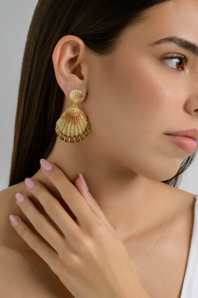 Shell Dangle Earrings