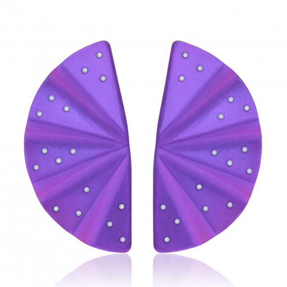 A.ER.MT0013_55_Anastasia Kessaris_Geisha Titanium Diamond Earrings