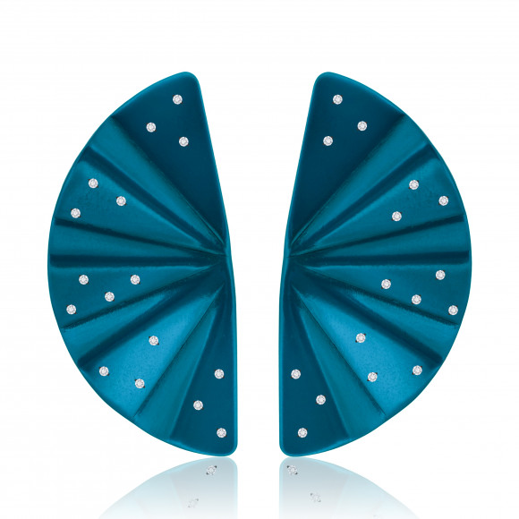 Geisha Nanoceramic Titanium Diamond Earrings