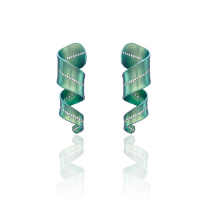 A.ER.MT0157_70_Anastasia Kessaris_SerpenTINY Titanium Diamond Earrings