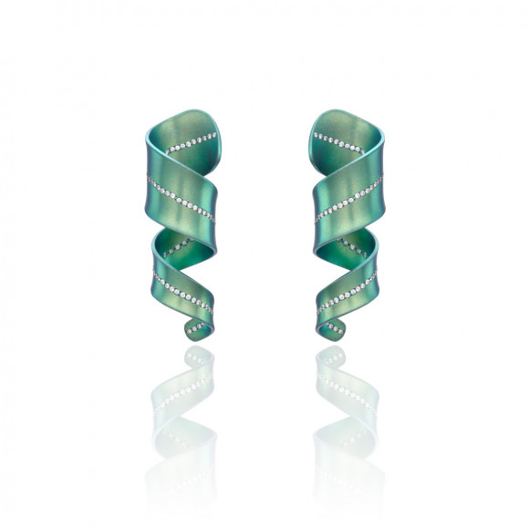 A.ER.MT0157_70_Anastasia Kessaris_SerpenTINY Titanium Diamond Earrings