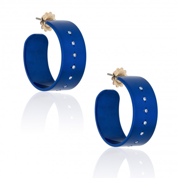 A.ER.AP0237_BLU_Anastasia Kessaris_Hocus Pocus Blue Titanium Diamond Earrings