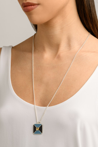 KRP.212447_DFE.179314_Anastasia_Kessaris_Origami Pendant Necklace